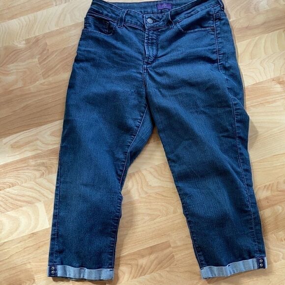 NYDJ denim lightweight dark wash straight leg jeans and capris size 6 - Picture 13 of 16